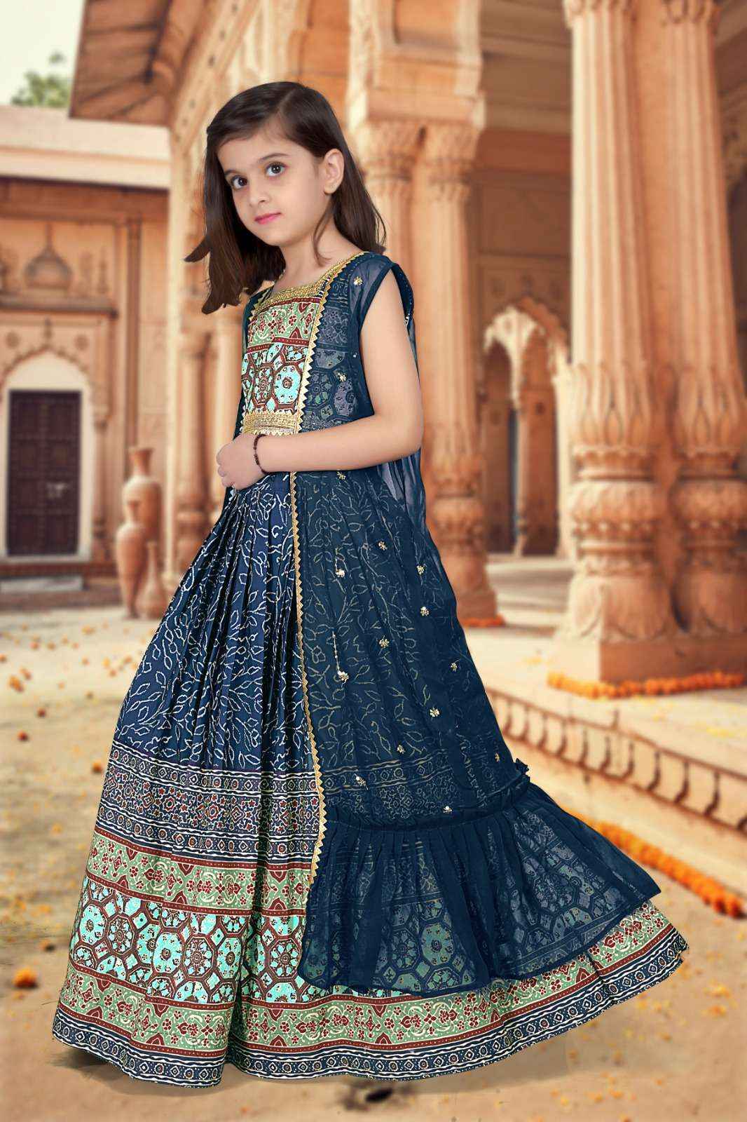 Royal Riwaaz Banarasi Beauty Lehenga Set